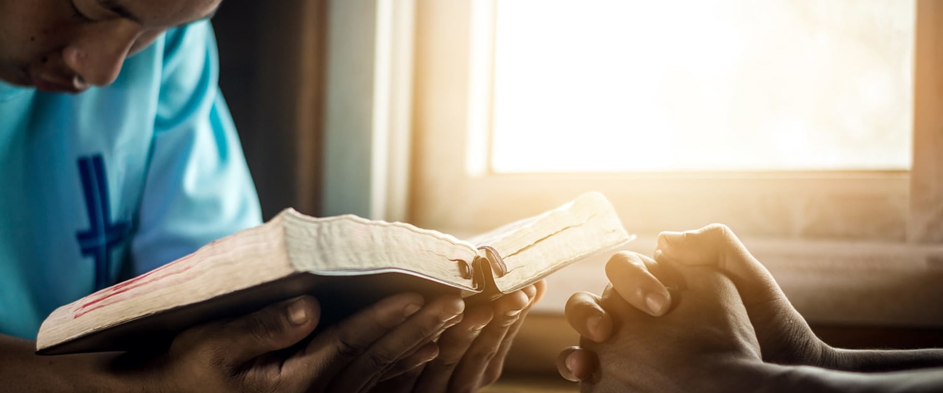 Prayer and Worship: Strengthen Your Faith with These Free Bible Resources